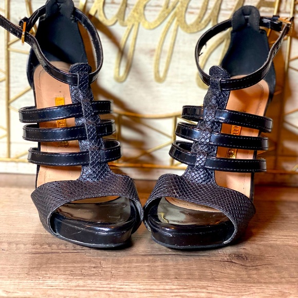 🖤 - Picture 3 of 4